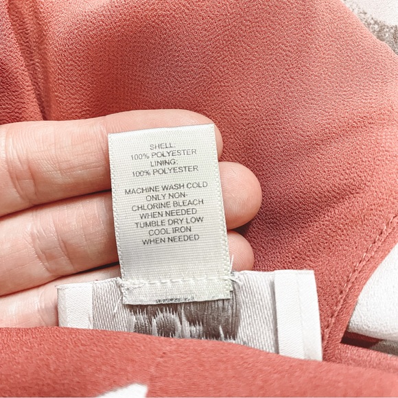 Loft Coral/White Floral Print Flowy Sleeveless Blouse Size Small - Picture 8 of 8